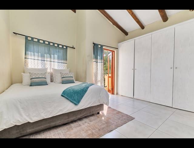 2 BEDROOM APARTMENT FOR SALE IN NORTH RIDING